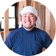 大工姿の𠮷田匠