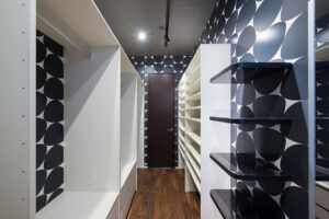 くつろぎを感じるシックモダン住宅