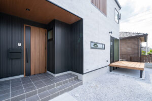 無機質+有機質シンプルだけどこだわりの詰まったモダン住宅