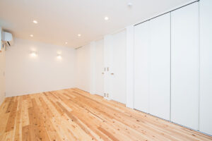 木の薫るガレージ住宅