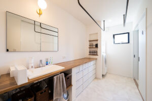 同線＋配置+寸法＝使い勝手　モダン住宅