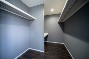 WH+BKシンプルモダン住宅