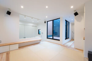 木の薫るガレージ住宅