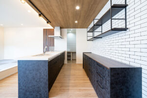 無機質+有機質シンプルだけどこだわりの詰まったモダン住宅