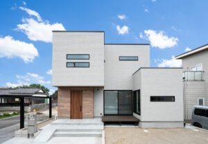 カフェ風LDKと「使い勝手」を徹底追求した、大人モダンな家