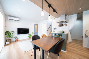 カフェ風LDKと「使い勝手」を徹底追求した、大人モダンな家