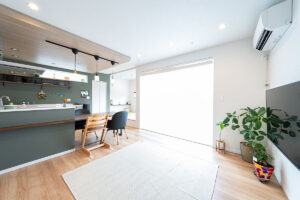 カフェ風LDKと「使い勝手」を徹底追求した、大人モダンな家