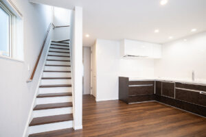 ピロティガレージと回遊動線で、家事をラクにする家