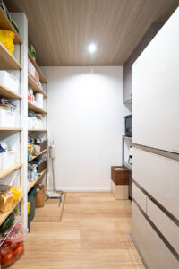 カフェ風LDKと「使い勝手」を徹底追求した、大人モダンな家