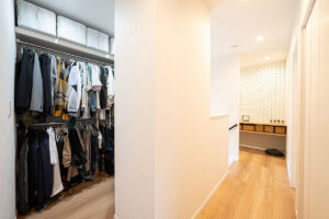 カフェ風LDKと「使い勝手」を徹底追求した、大人モダンな家