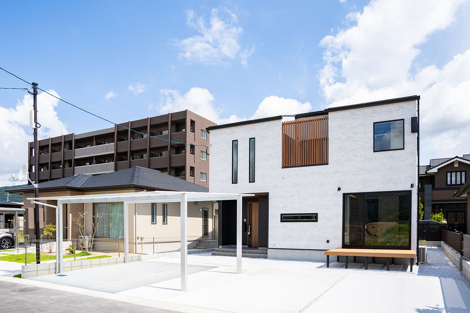 無機質+有機質シンプルだけどこだわりの詰まったモダン住宅